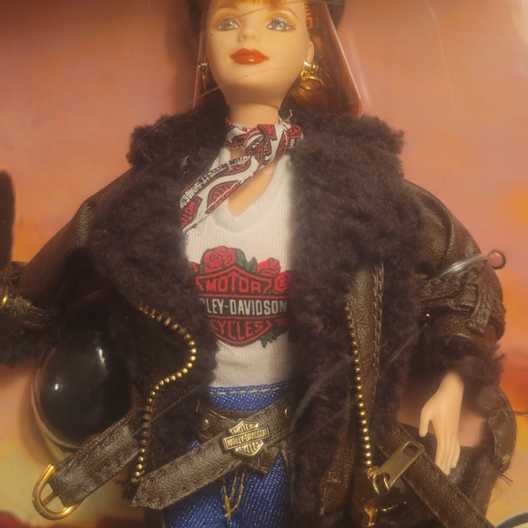 Barbies - Picture 2 of 7